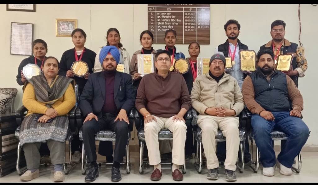 Students of University College Jaito brought glory to the college by performing brilliantly in the block level sports festival
